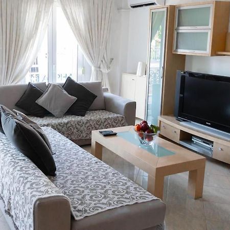 2 Bedroom Holiday Flat, Renovated, In The Centre Asprovalta Extérieur photo